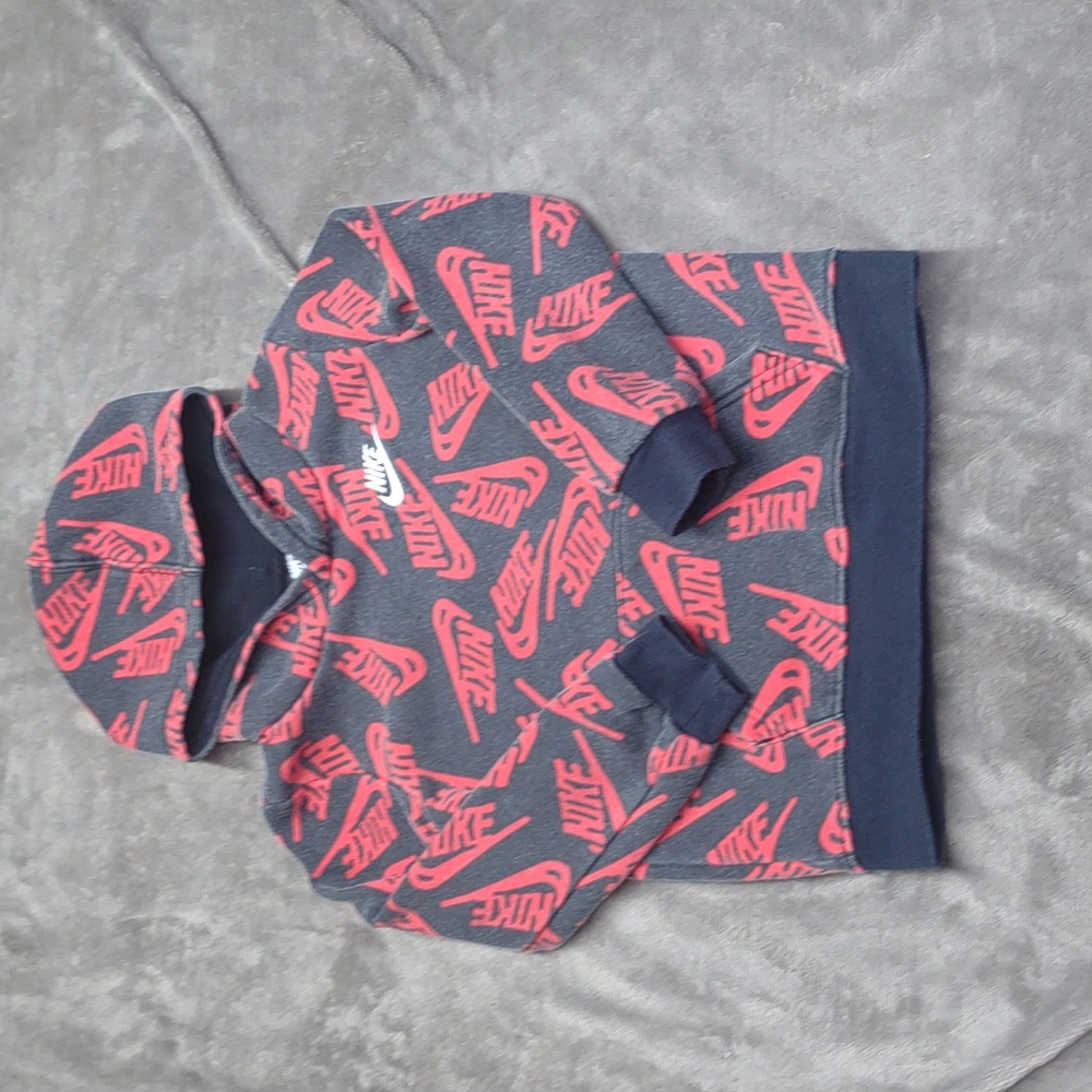 NIKE Boys Black and Red Hoodie sz 4t
